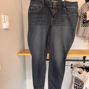 Torrid Blue Skinny Jeans with Classic Denim Detailing